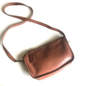 Vintage Coach 9938 Mitchell Leather Cross-body.